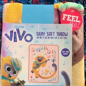 VIVO silky, soft throw